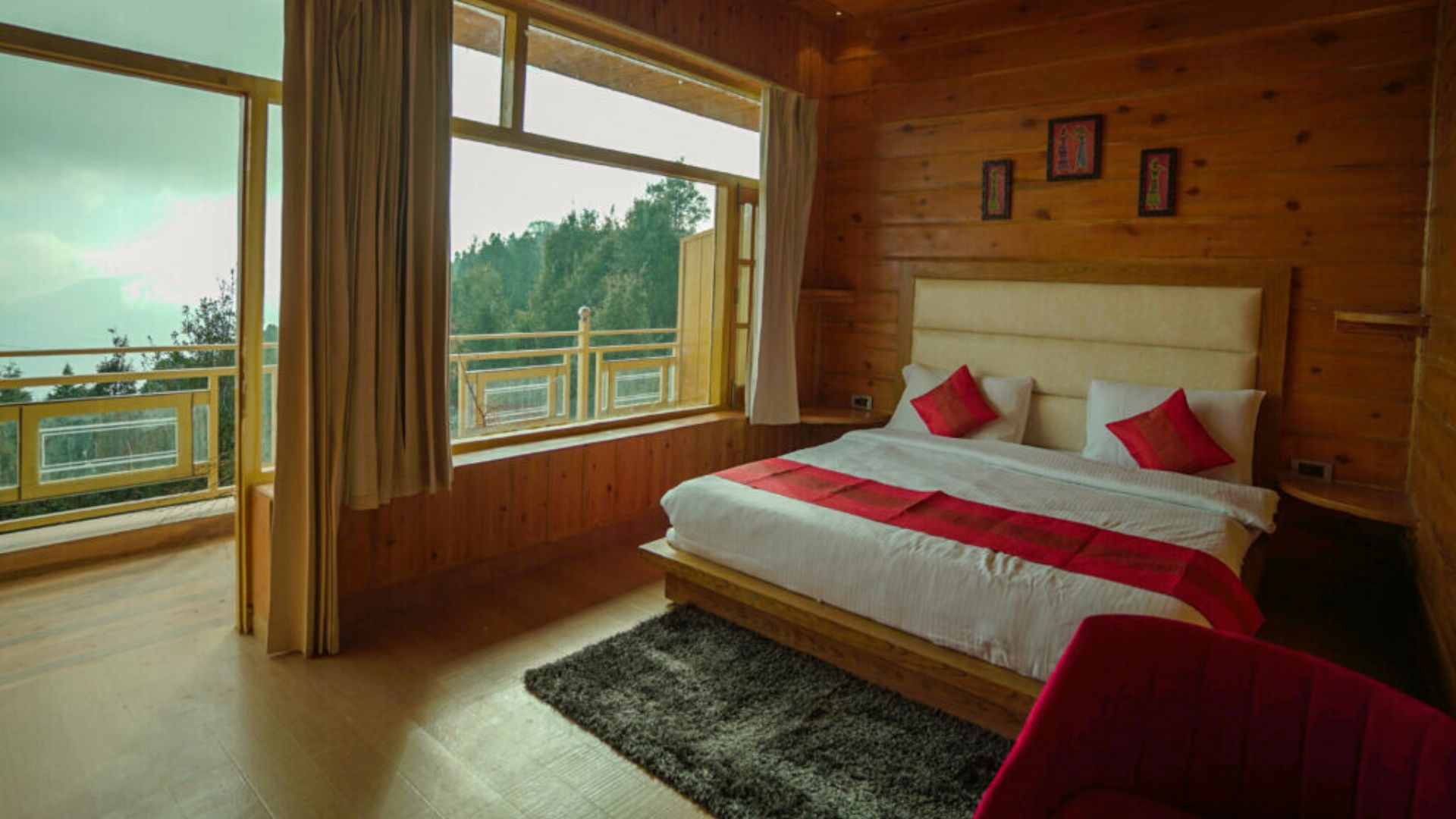 Valley View Room With Balcony