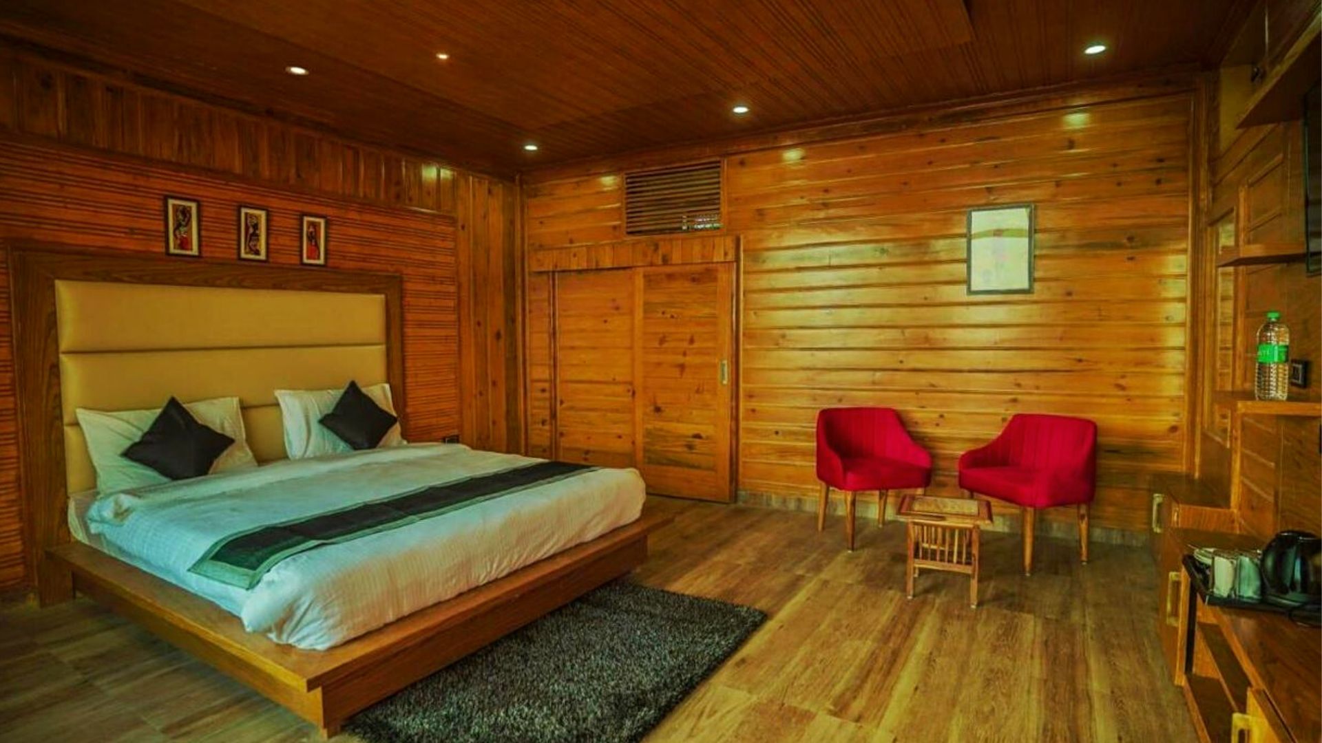 Himalayan View Room With Balcony